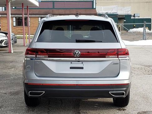 New 2026 Volkswagen Atlas SE image 4