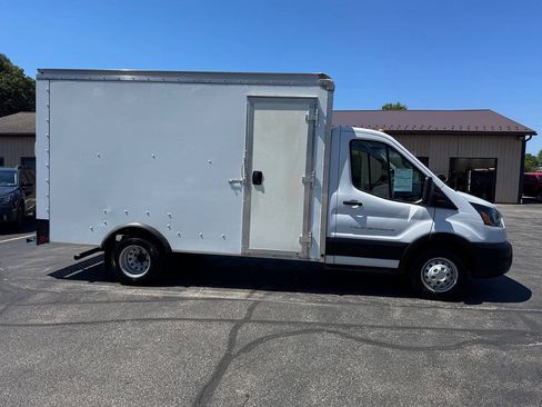 Used 2023 Ford Transit 350 DRW RWD image 4