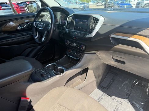Used 2020 GMC Terrain SLE w/ Driver Convenience Package image 10