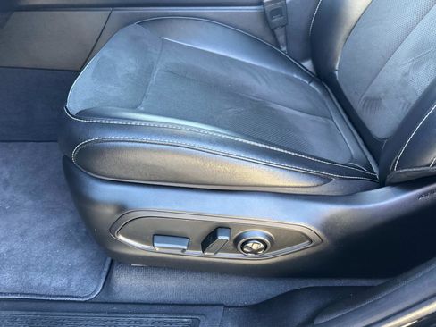 Used 2024 Jeep Grand Cherokee Altitude image 16