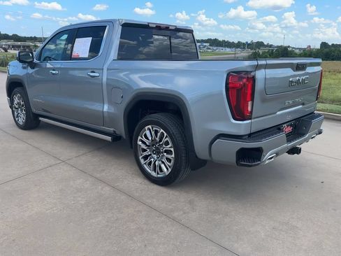 Used 2025 GMC Sierra 1500 Denali Ultimate AWD/4WD image 7