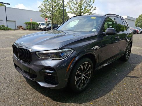 Used 2022 BMW X5 xDrive45e w/ M Sport Package AWD/4WD image 3