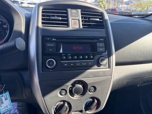 Used 2017 Nissan Versa SV image 19