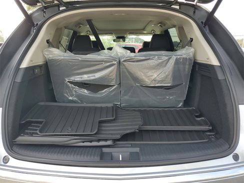 New 2026 Acura MDX FWD image 9