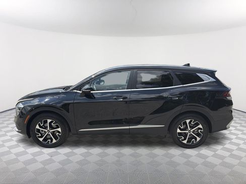 Used 2023 Kia Sportage EX FWD image 2