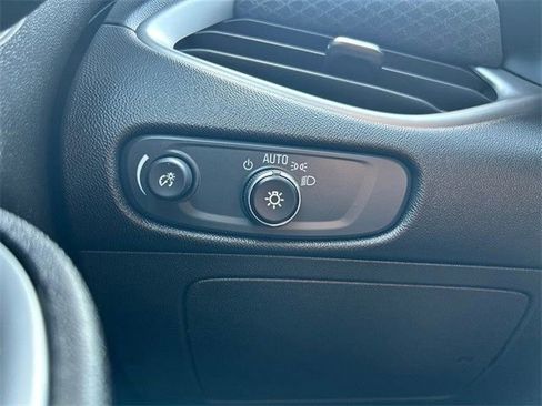 Used 2024 Chevrolet Malibu LT image 21