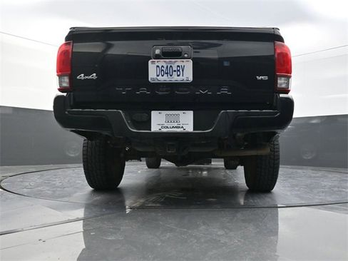 Used 2020 Toyota Tacoma 4x4 Double Cab image 22