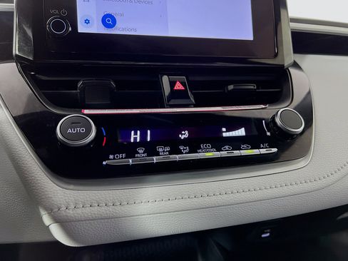 Certified 2024 Toyota Corolla SE image 16