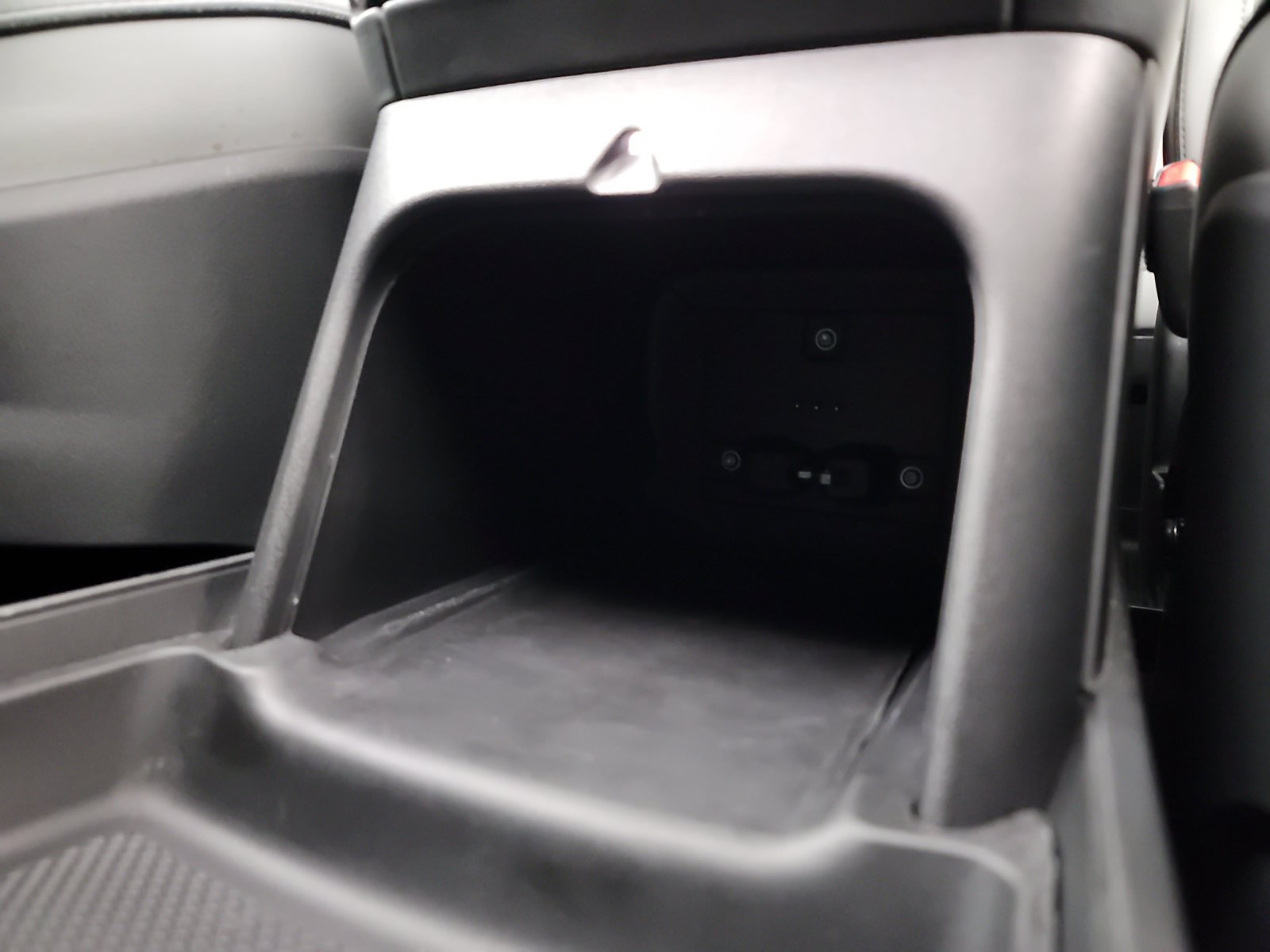 Used 2023 Rivian R1T Adventure Quad AWD/4WD image 31
