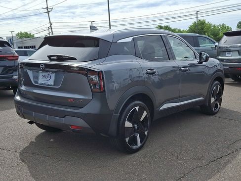 Used 2025 Nissan Kicks SR AWD/4WD image 4