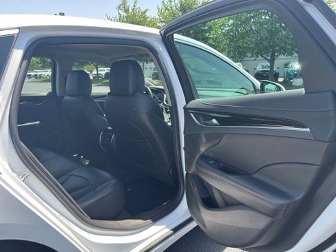 Used 2018 Buick LaCrosse Essence image 26