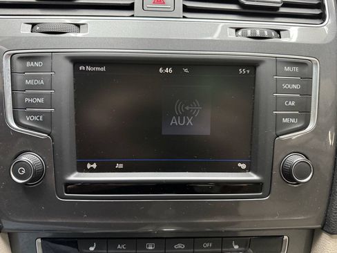 Used 2017 Volkswagen Golf Alltrack SE AWD/4WD image 29
