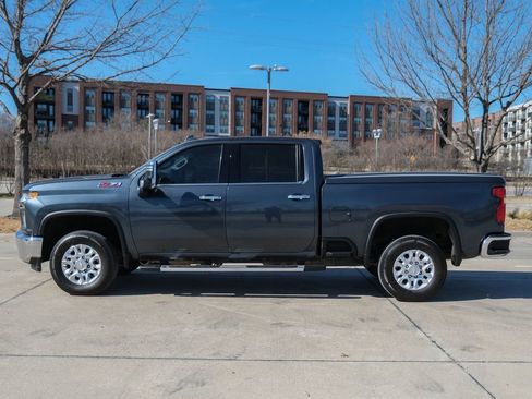 Used 2020 Chevrolet Silverado 2500 LTZ w/ LTZ Texas Edition AWD/4WD image 11