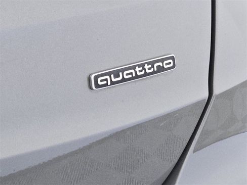 Used 2020 Audi Q3 2.0T Premium w/ Convenience Package image 13