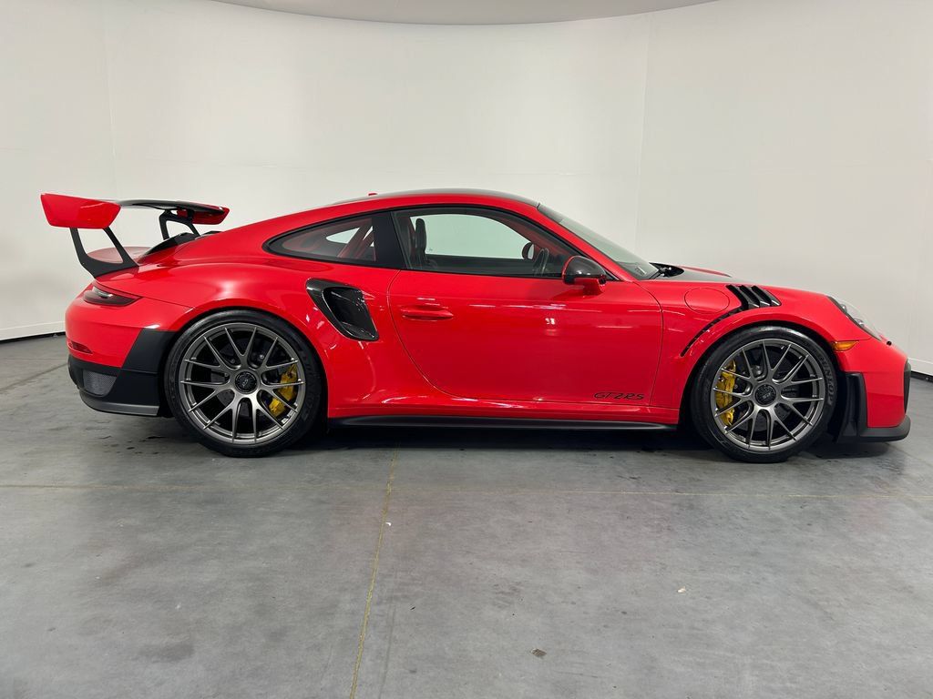 Certified 2018 Porsche 911 GT2 RS w/ Weissach Package RWD image 8