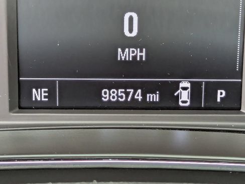 Used 2018 Chevrolet Cruze LT FWD image 19