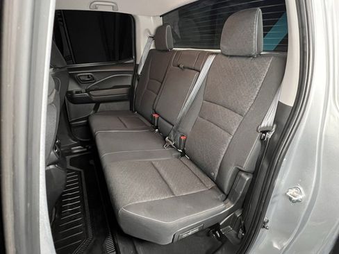 Used 2025 Honda Ridgeline Sport image 18