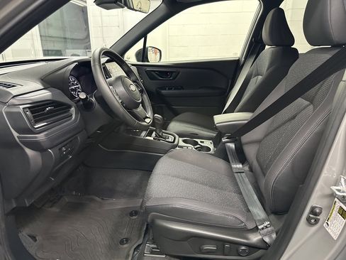 Used 2025 Subaru Forester Premium image 21