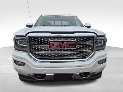 Used 2018 GMC Sierra 1500 Denali w/ Denali Ultimate Package AWD/4WD image 8