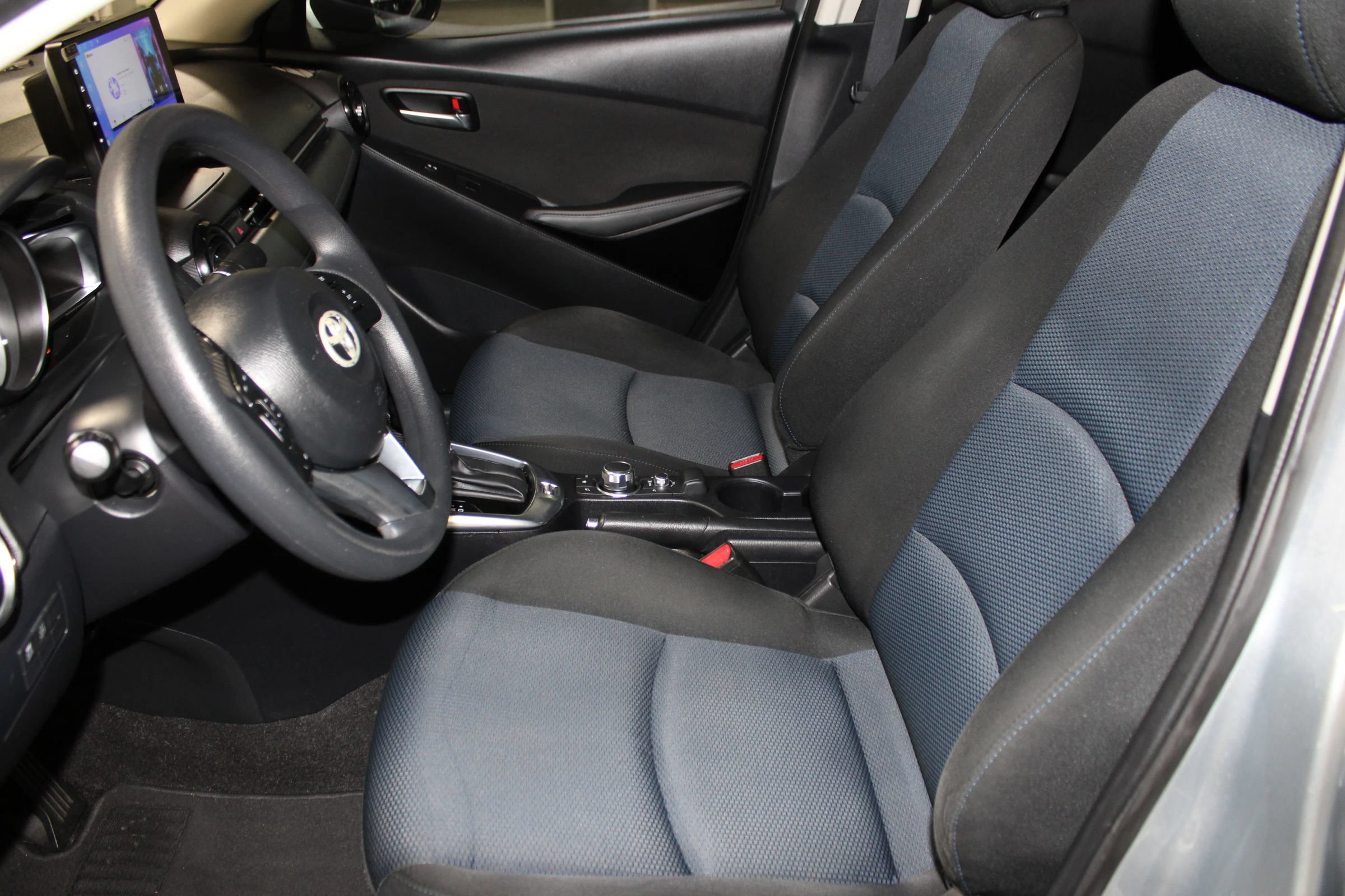 Used 2017 Toyota Yaris iA FWD image 25