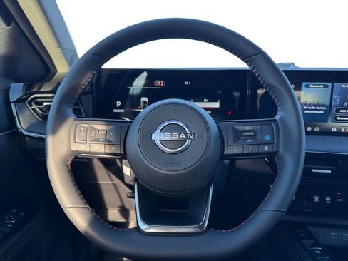 New 2026 Nissan Kicks SR w/ SR Premium Package AWD/4WD image 12