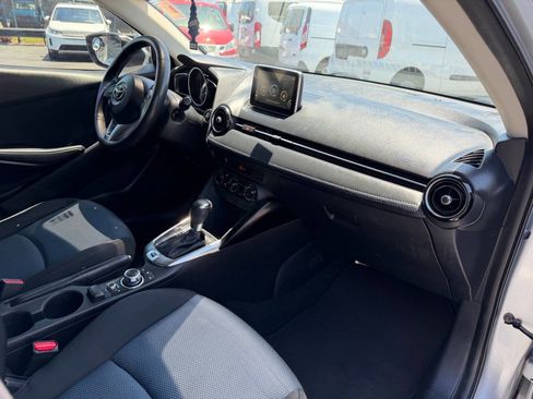 Used 2018 Toyota Yaris iA FWD image 11