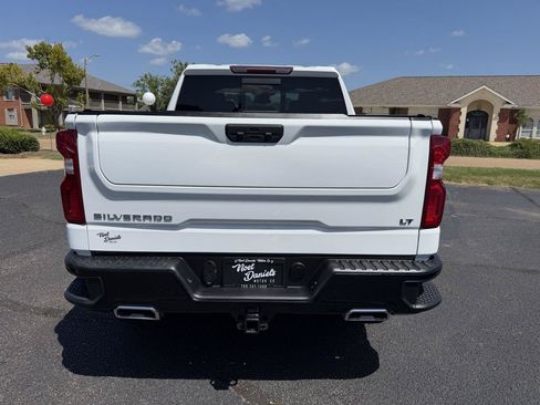 Used 2024 Chevrolet Silverado 1500 LT Trail Boss w/ Convenience Package II AWD/4WD image 5
