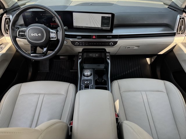 Used 2025 Kia Sorento EX w/ EX Panoramic Sunroof Package AWD/4WD image 11