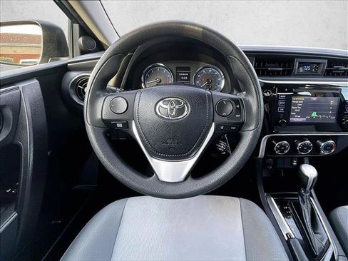 Used 2019 Toyota Corolla L FWD image 7