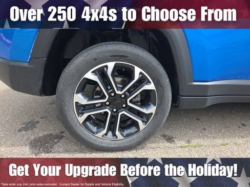 Used 2022 Jeep Compass Limited AWD/4WD image 23