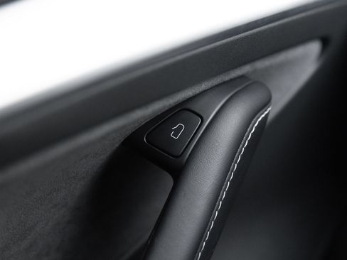 Used 2023 Tesla Model 3 Standard Range RWD image 18