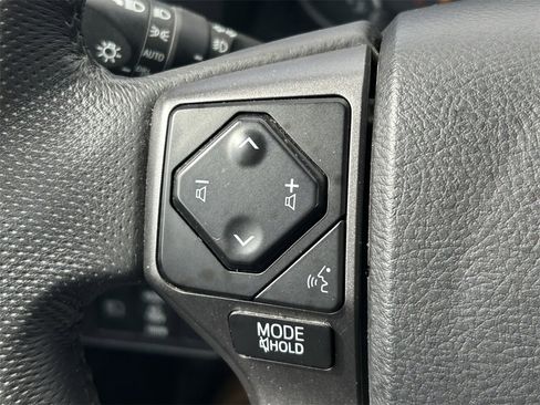 Used 2023 Toyota Tacoma TRD Off-Road w/ Black Out Package (TMS) image 35