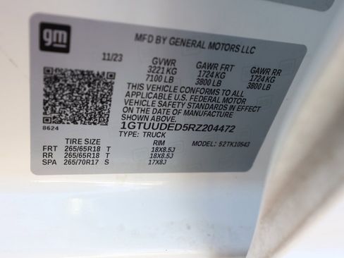 Used 2024 GMC Sierra 1500 SLT image 32