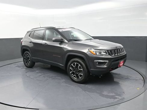 Used 2019 Jeep Compass Trailhawk AWD/4WD image 10