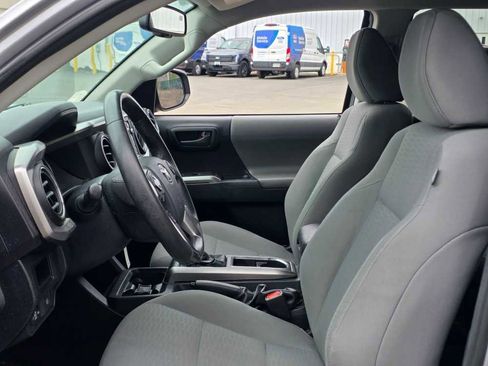 Used 2019 Toyota Tacoma SR5 image 16