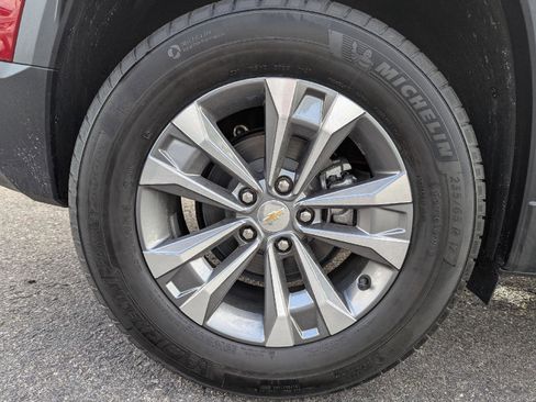 New 2026 Chevrolet Equinox LT w/ Convenience Package II AWD/4WD image 17