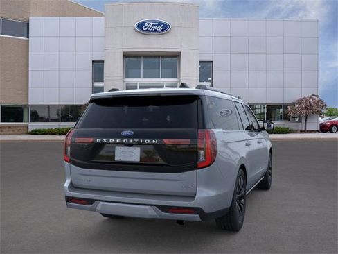 New 2026 Ford Expedition Max Platinum w/ Driver's Package image 8
