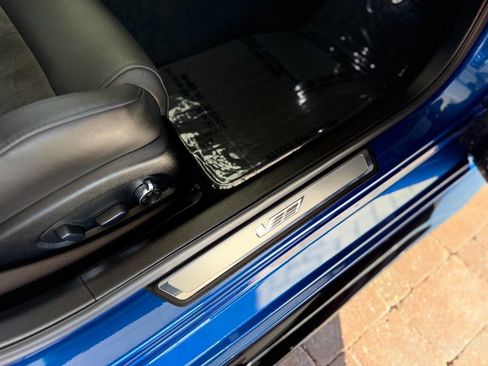 Used 2018 Cadillac CTS V w/ Luxury Package image 57