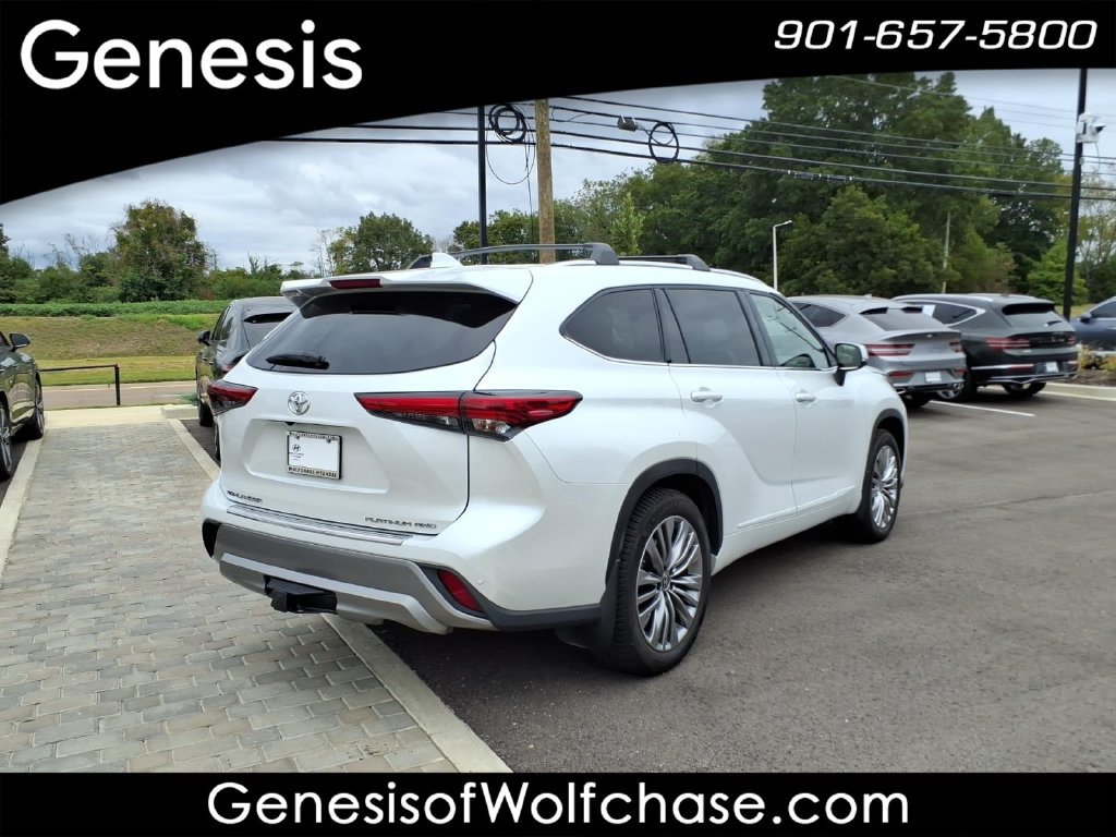 Used 2022 Toyota Highlander Platinum AWD/4WD image 5