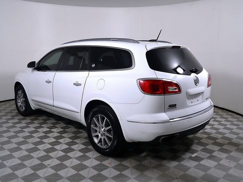Used 2017 Buick Enclave Leather FWD image 10