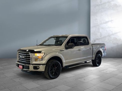 Used 2015 Ford F150 XLT w/ Equipment Group 302A Luxury image 1