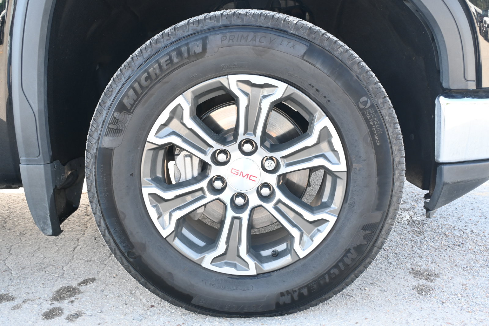 Used 2025 GMC Sierra 1500 SLT AWD/4WD image 7