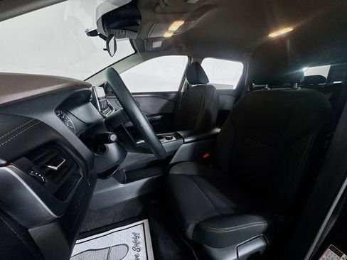 Used 2023 Nissan Rogue S image 16