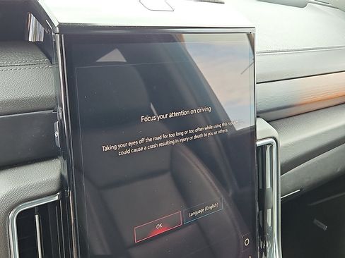 Used 2025 GMC Yukon Denali image 16