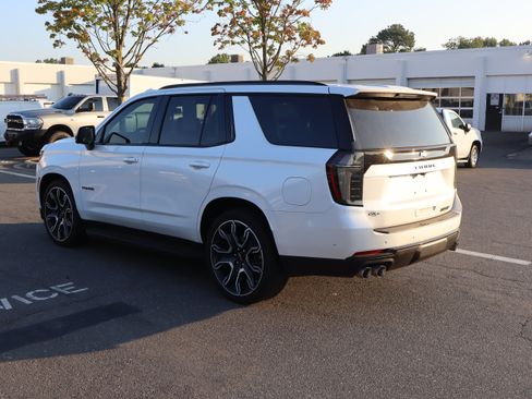 Used 2025 Chevrolet Tahoe RST w/ RST Capability Package AWD/4WD image 8