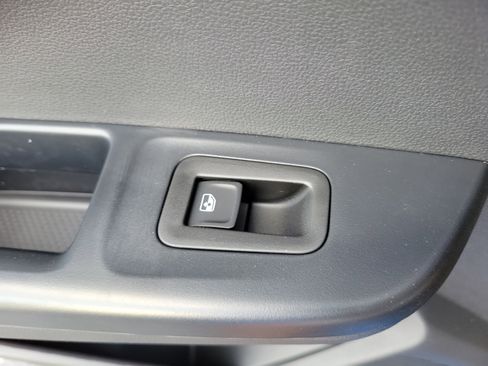 New 2026 Volkswagen Taos SE FWD image 17