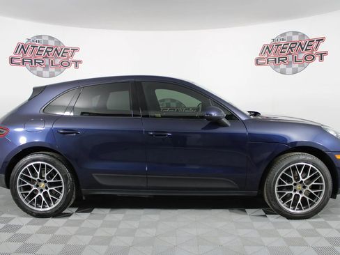 Used 2018 Porsche Macan Sport Edition AWD/4WD image 8