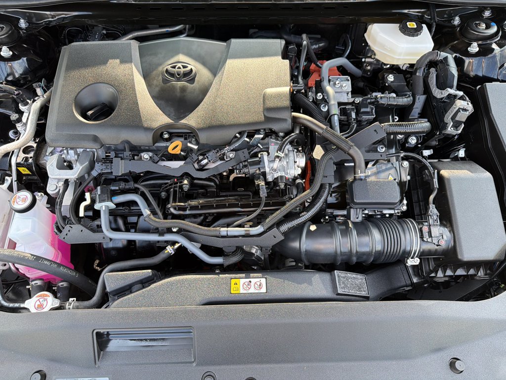 Used 2026 Toyota Camry SE FWD image 38