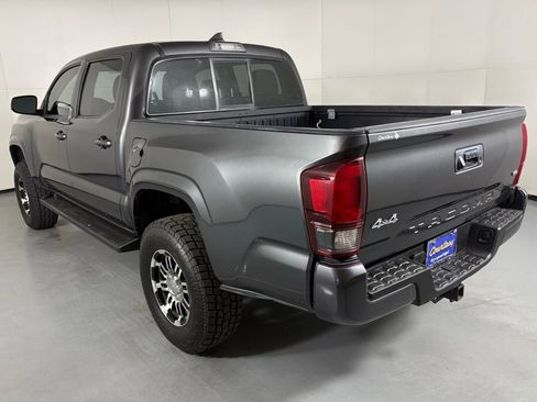 Used 2018 Toyota Tacoma SR w/ SR Convenience Package AWD/4WD image 6