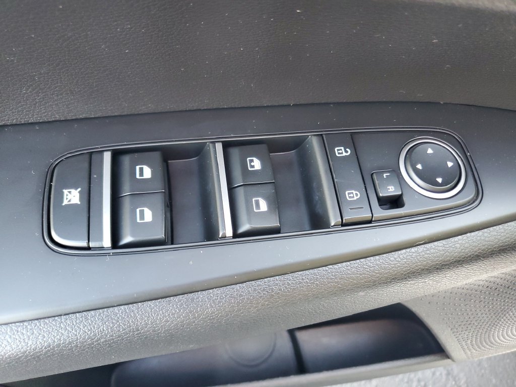 Used 2024 Kia Forte LXS FWD image 19
